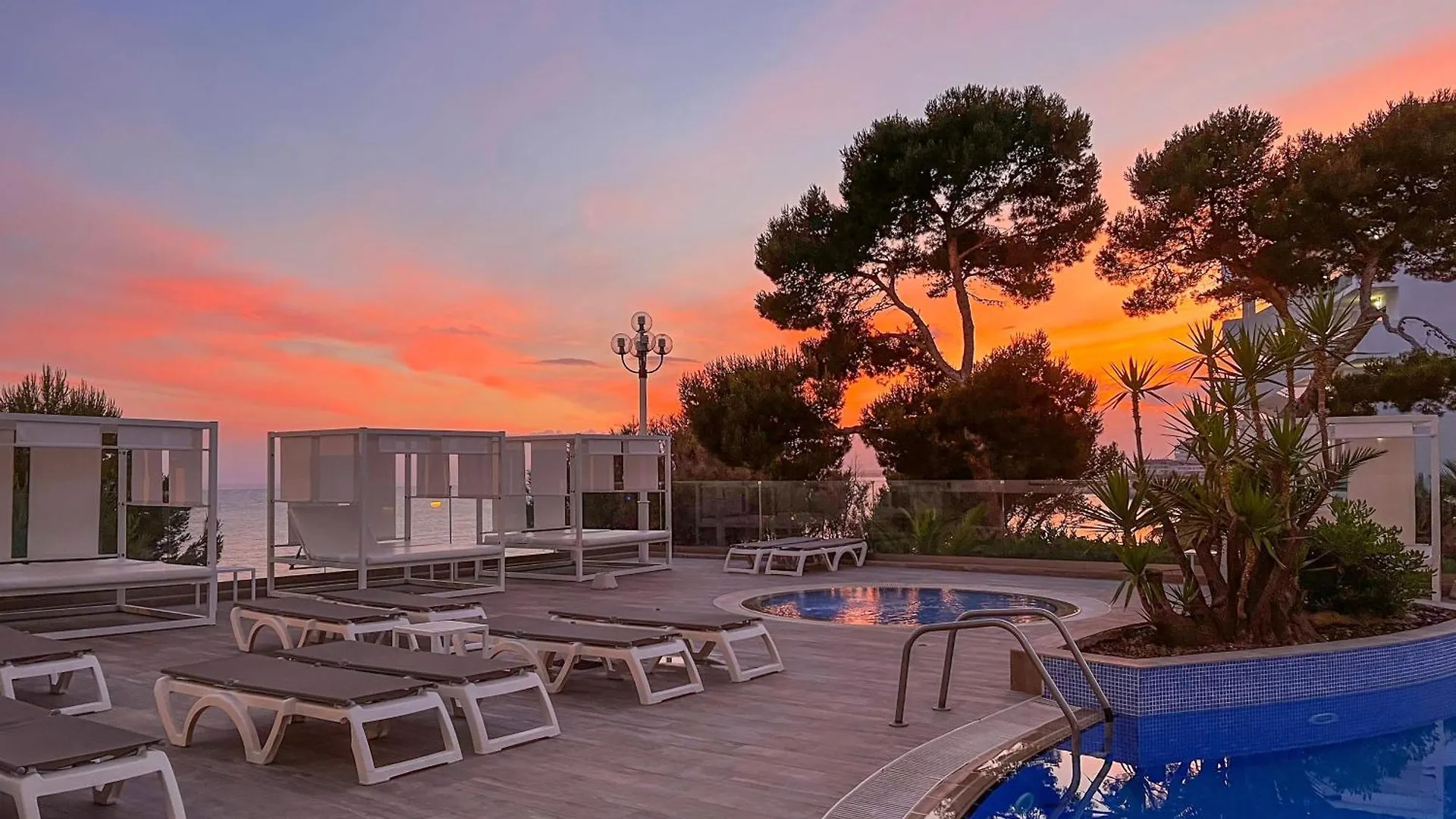 Hotel Best Punta Dorada Salou 4*,